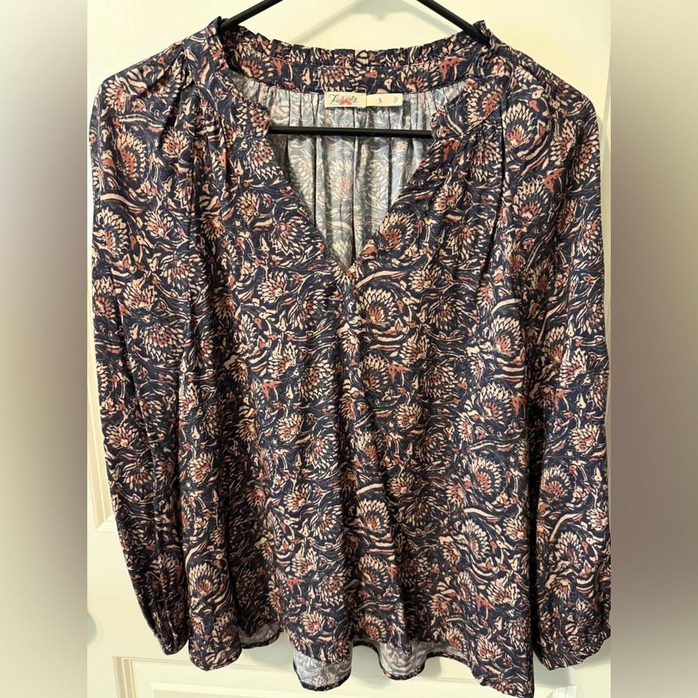 Faherty Portia Artisan Block Print V-Neck Blouse Small